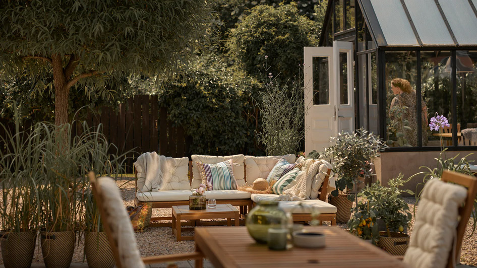 Planning your patio and choosing outdoor furniture