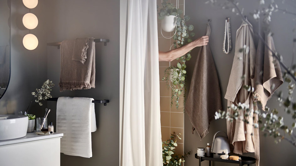 Easy water-saving tips in the bathroom