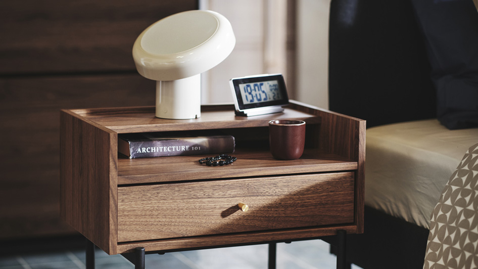How to choose a bedside table 